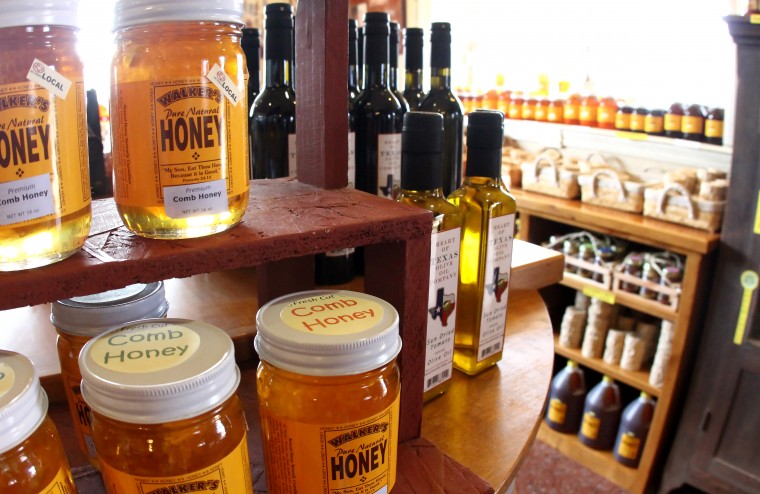 Dancing Bee Winery 06.jpg
